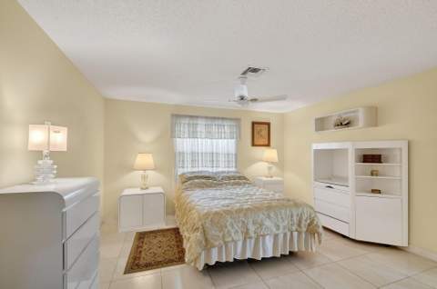 6730 Starkeys Place, Lake Worth FL - photo 24 of 43