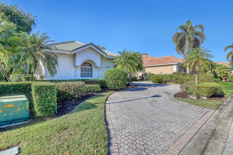 3 bedroom Single Family Residence at 9029 One Putt Place, Lakes At PGA Village, Port St. Lucie — photo 3