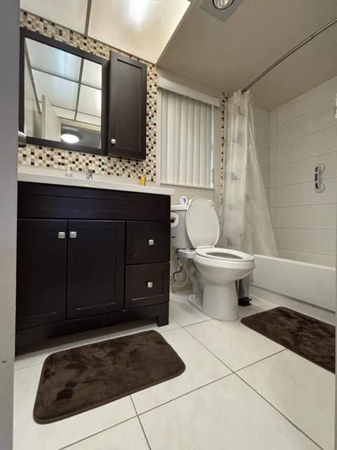 2731 N Pine Island Road #105, Sunrise FL - photo 15 of 34