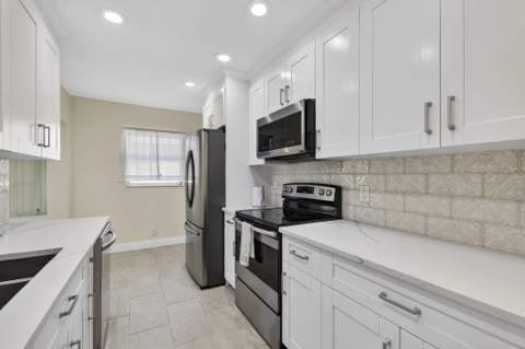 4361 NW 12th Drive, Deerfield Beach FL - photo 12 of 41