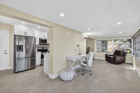 4361 NW 12th Drive, Deerfield Beach FL - photo 16 of 41