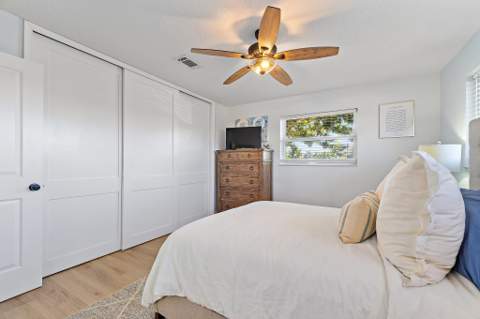 1401 N Lake Court, Lake Clarke Shores FL - photo 20 of 45