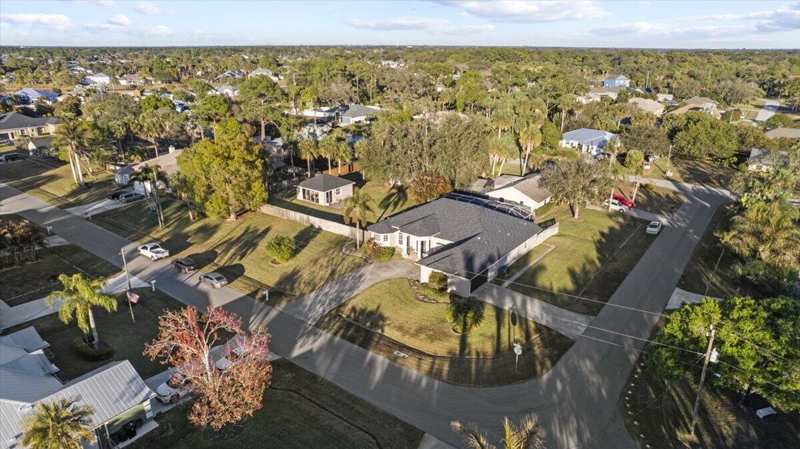 4 bedroom Single Family Residence at 2161 SW Hyacinth Street, Port St Lucie Section 31, Port St. Lucie — photo 1