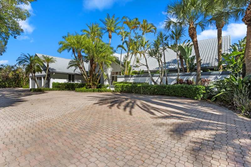 5 bedroom Single Family Residence at 15595 Lindbergh Lane, Wellington Aero Club Of The Landings At Wellington, Wellington — photo 2