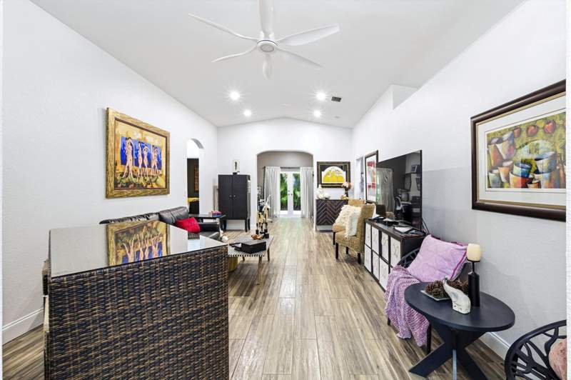3 bedroom Single Family Residence at 340 Hammocks Trail, River Bridge Par 2F, Greenacres — photo 4