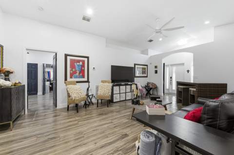 340 Hammocks Trail, Greenacres FL - photo 6 of 36