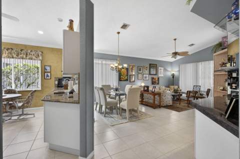 9146 Bay Point Circle, West Palm Beach FL - photo 7 of 53