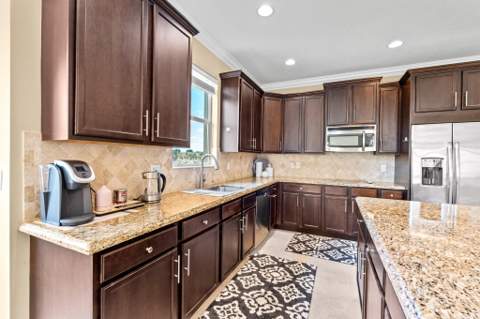 2879 Bellarosa Circle, Royal Palm Beach FL - photo 16 of 48