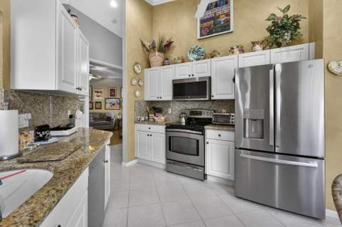 9146 Bay Point Circle, West Palm Beach FL - photo 16 of 53