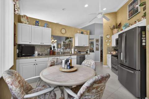 9146 Bay Point Circle, West Palm Beach FL - photo 15 of 53
