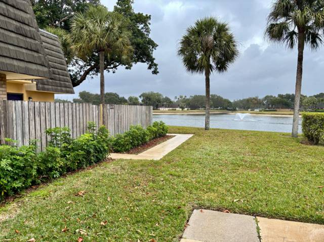 Village Of Sandalwood Lakes