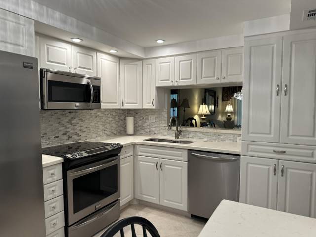 1101 Colony Point Circle #108