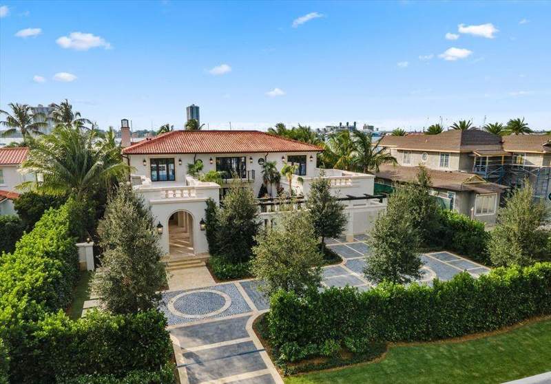 6 bedroom Single Family Residence at 1260 N Lake Way, Bello Lido, Palm Beach — photo 5