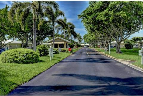 8786 Belle Aire Drive, Boca Raton FL - photo 17 of 23