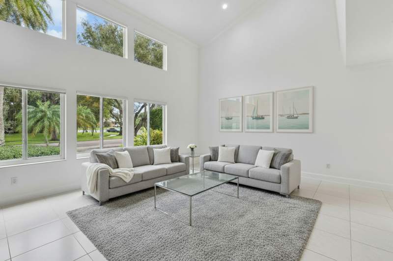 4 bedroom Single Family Residence at 2801 Embassy Drive, President Country Club 4, West Palm Beach — photo 3