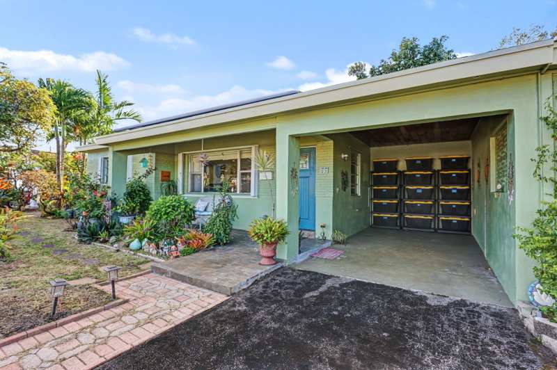 2 bedroom Single Family Residence at 2400 Desoto Drive, Miramar Tropical Homes, Miramar — photo 1