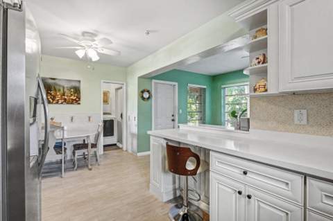 2400 Desoto Drive, Miramar FL - photo 15 of 42