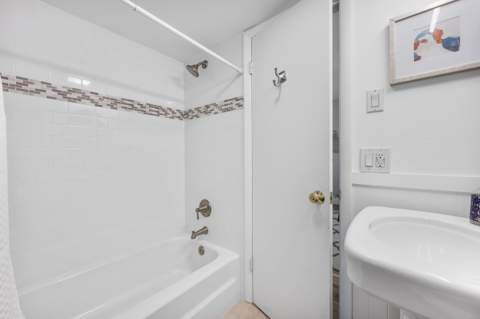 231 E Lantana Road #402, Lantana FL - photo 17 of 36
