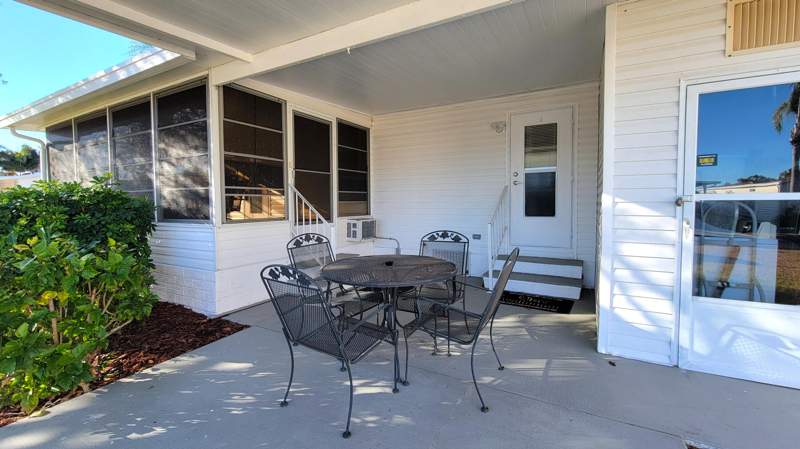2 bedroom Manufactured Home at 334 Seahorse Terrace, Tropical Isles, Fort Pierce — photo 2