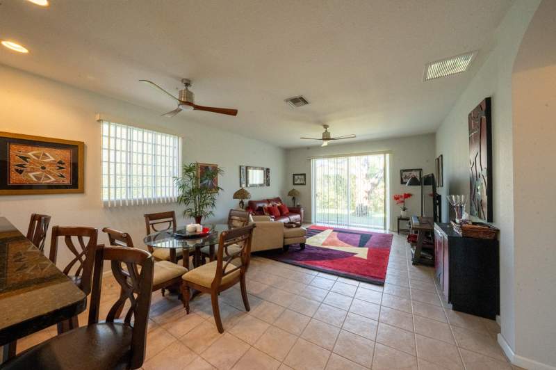 3 bedroom Single Family Residence at 1107 Center Stone Lane, Thousand Oaks, Riviera Beach — photo 4