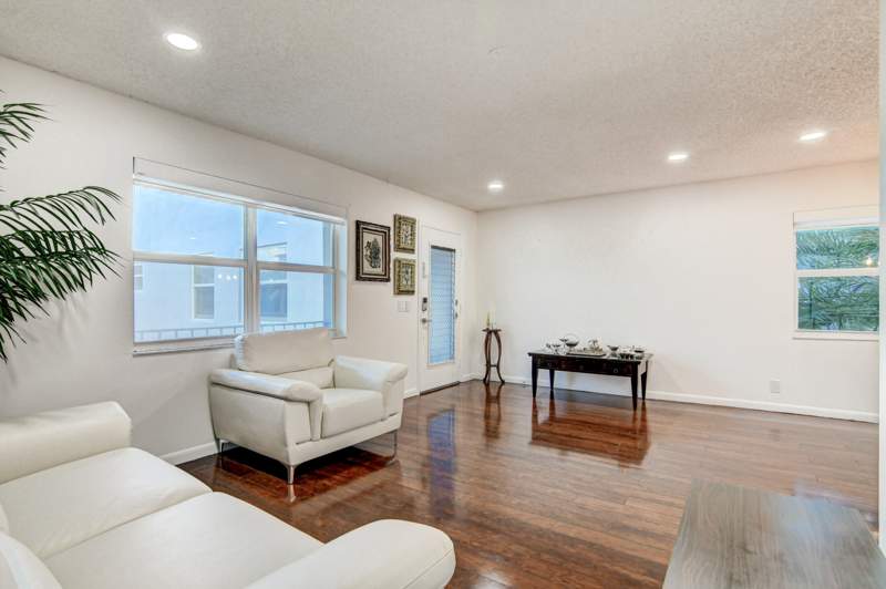 1 bedroom Condominium at 42 Burgundy A, Kings Point Burgundy Condos, Delray Beach — photo 4