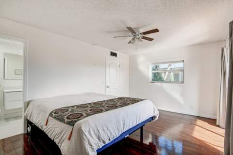 42 Burgundy A, Delray Beach FL - photo 9 of 16
