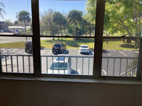 1200 Colonnades Drive #202, Fort Pierce FL - photo 6 of 27