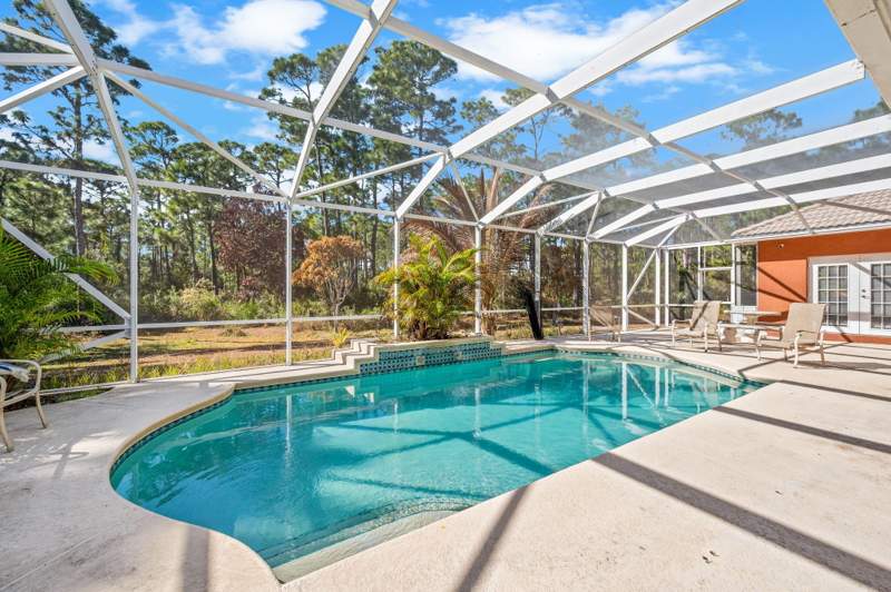 4 bedroom Single Family Residence at 5305 Southwind Trail, Metes And Bounds, Fort Pierce — photo 1