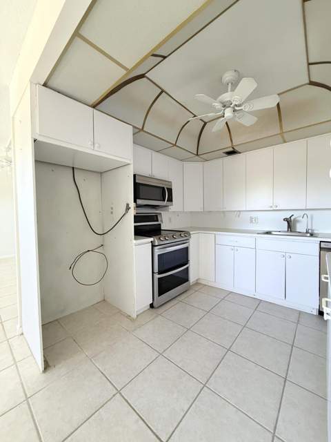 4108 Oakridge V #4108, Deerfield Beach FL - photo 20 of 65