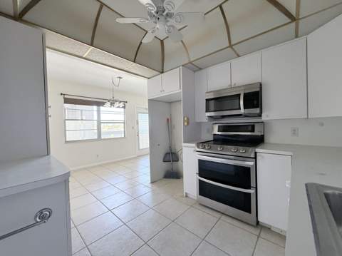 4108 Oakridge V #4108, Deerfield Beach FL - photo 24 of 65