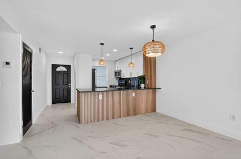 9780 Marina Boulevard #425, Boca Raton FL - photo 11 of 32