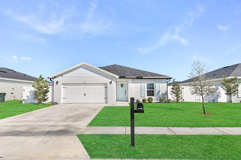 4 bedroom Single Family Residence at 113 Dabou Loop, ABIDJAN ESTATES, Belle Glade — photo 1