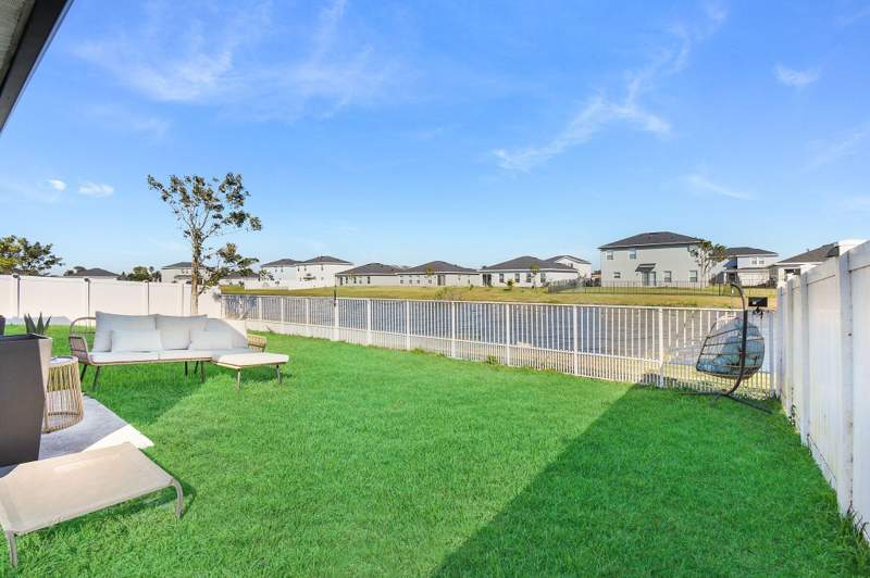 4 bedroom Single Family Residence at 113 Dabou Loop, ABIDJAN ESTATES, Belle Glade — photo 2