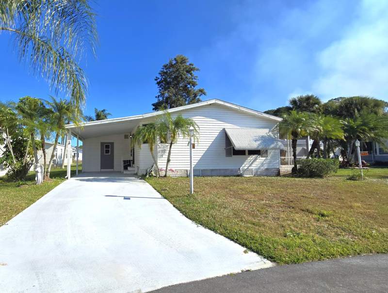 2 bedroom Manufactured Home at 5680 Hemingway Court #15, Tropical Isles, Fort Pierce — photo 5