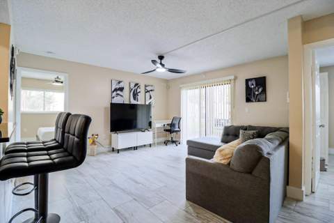 450 Palm Circle #106, Pembroke Pines FL - photo 18 of 87
