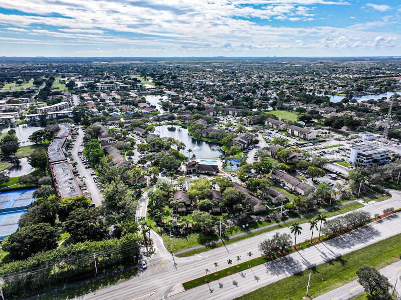 2 bedroom Condominium at 450 Palm Circle #106, The Palms of Pembroke, Pembroke Pines — photo 2