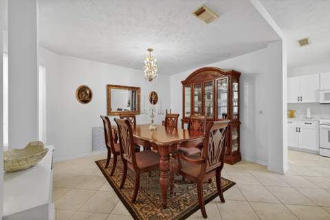 6737 Campanilla, Fort Pierce FL - photo 6 of 41