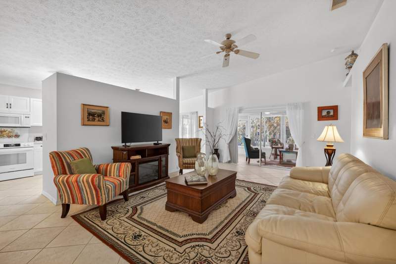 3 bedroom Single Family Residence at 6737 Campanilla, Spanish Lakes Fairways NE Phase, Fort Pierce — photo 4