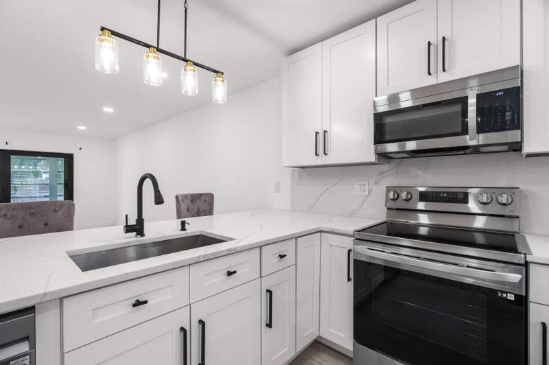 2 bedroom Condominium at 5 Abbey Lane #207, Villages Of Oriole Abbey Condo, Delray Beach — photo 2