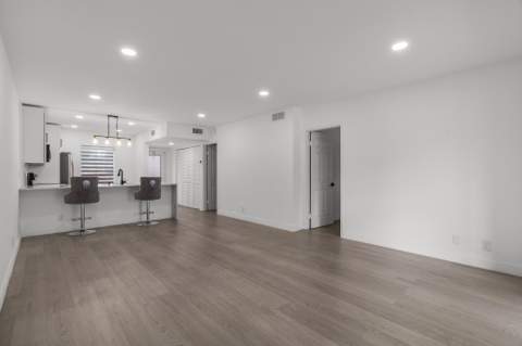 5 Abbey Lane #207, Delray Beach FL - photo 9 of 30