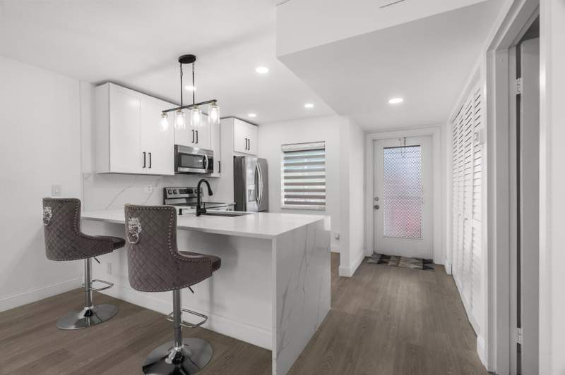 2 bedroom Condominium at 5 Abbey Lane #207, Villages Of Oriole Abbey Condo, Delray Beach — photo 5