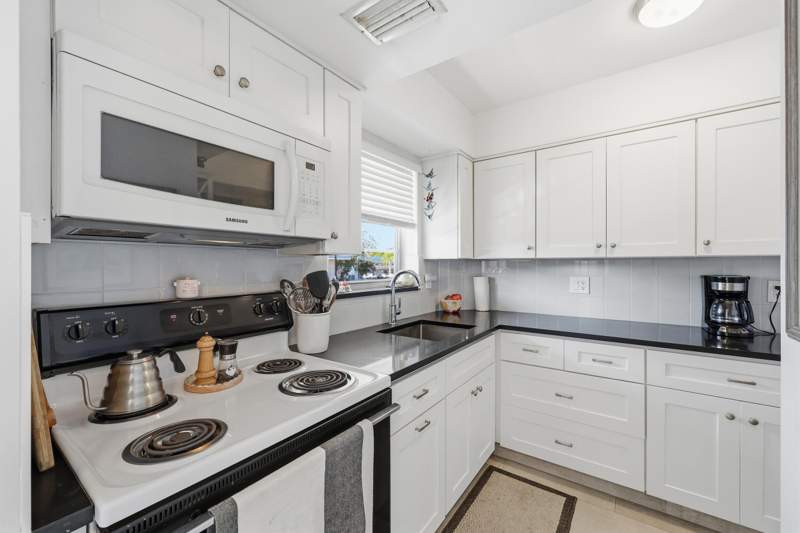 2 bedroom Condominium at 18081 SE Country Club Drive #6-60, Little Club Condo, Jupiter — photo 5