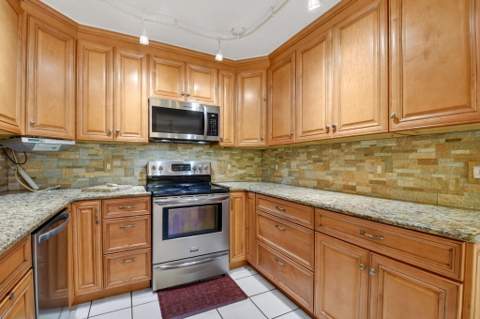 1545 W Forest Lakes Circle #B, West Palm Beach FL - photo 12 of 51