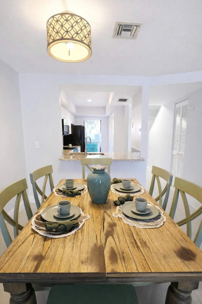 2 bedroom Condominium at 11596 NW 45th Street #4, Townhouses Of Coral Springs, Coral Springs — photo 4