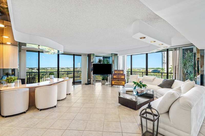 2 bedroom Condominium at 2427 Presidential Way #701, Parliament East Condo, West Palm Beach — photo 1