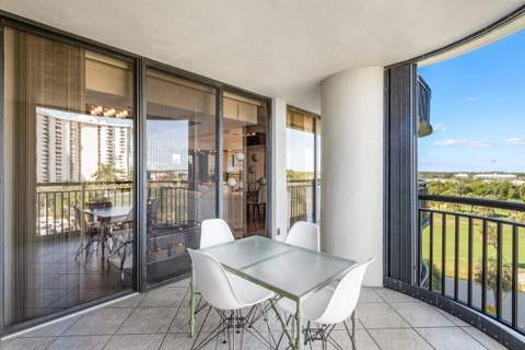 2427 Presidential Way #701, West Palm Beach FL - photo 20 of 23