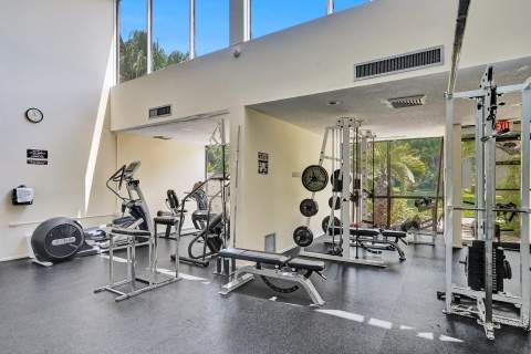 2334 S Cypress Bend Drive #907, Pompano Beach FL - photo 13 of 19