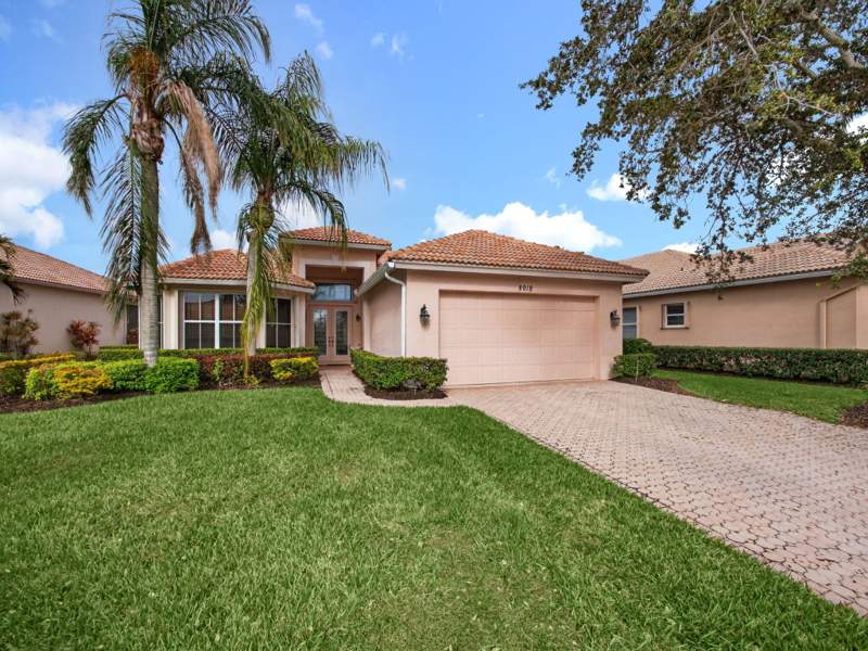 2 bedroom Single Family Residence at 8918 First Tee Road, Pod 33 At The Reserve Phase 1 Kingsmill, Port St. Lucie — photo 5