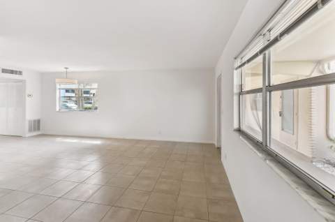 447 Saxony J Way #447-J, Delray Beach FL - photo 7 of 26