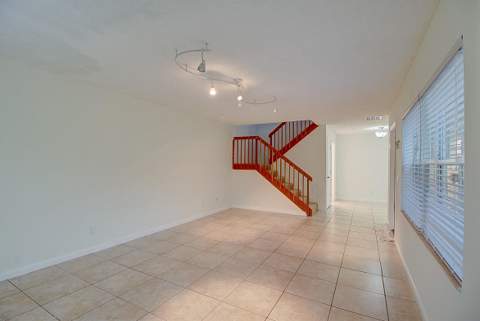 44 Essex Court #B, Royal Palm Beach FL - photo 6 of 37